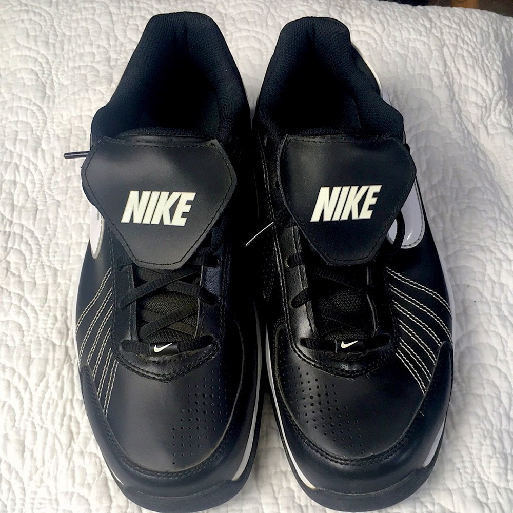 Nike Air baseball turfs